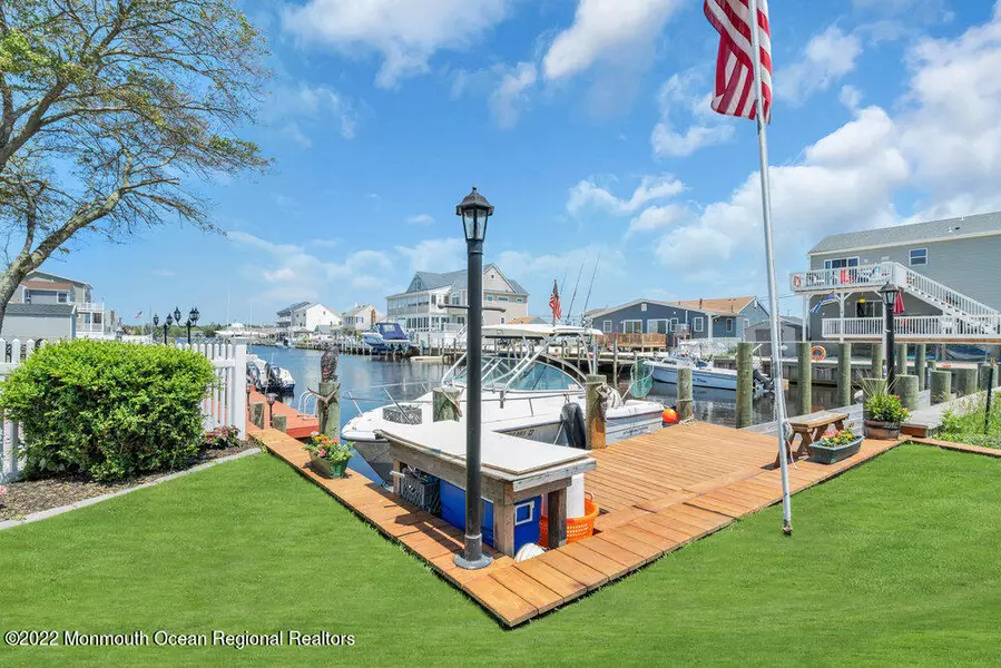 810 Clairmore Avenue, Lanoka Harbor, NJ 08734