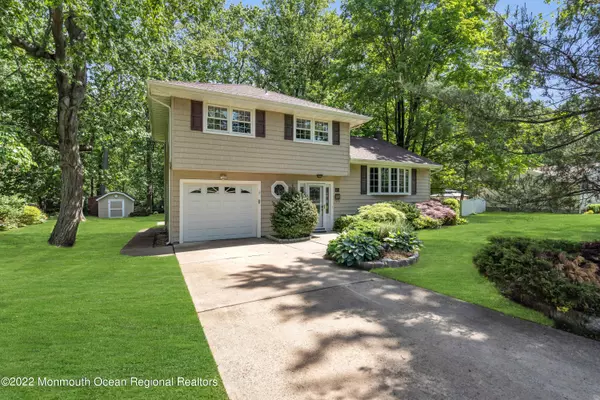 Matawan, NJ 07747,471 Sonia Avenue