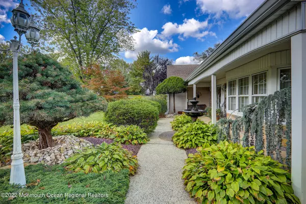 Matawan, NJ 07747,4382 Highway 516