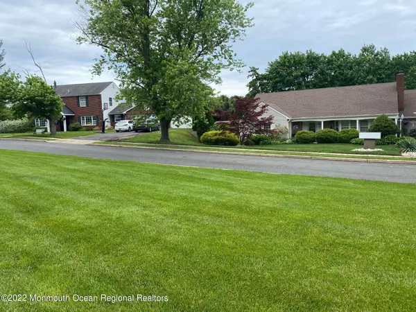 Matawan, NJ 07747,4382 Highway 516