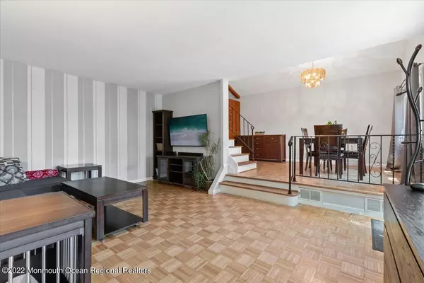 Parlin, NJ 08859,12 Adams Place