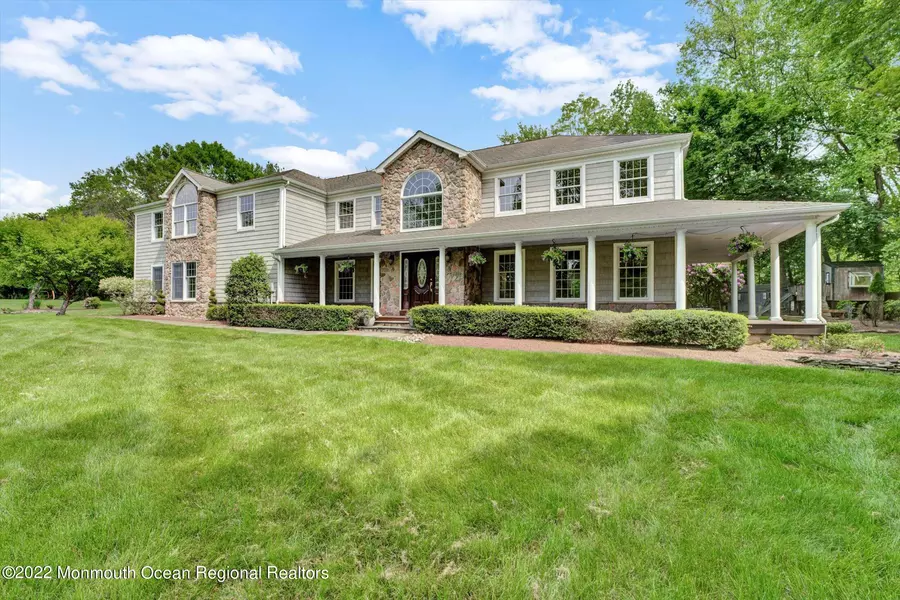 5 Cindy Lane, Holmdel, NJ 07733