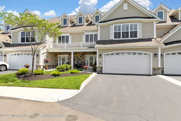 50 Abbey Road, Tinton Falls, NJ 07753