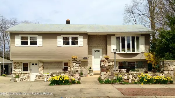 562 Prospect Avenue, Spring Lake Heights, NJ 07762