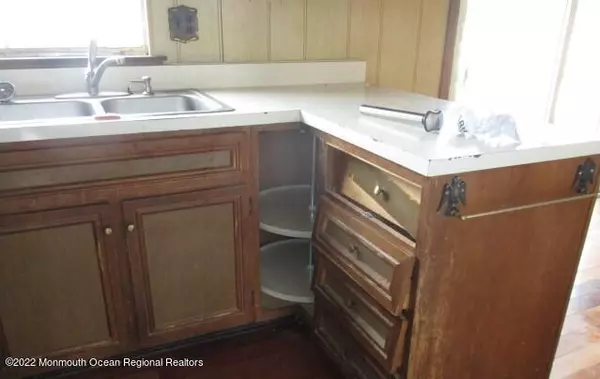 Pine Beach, NJ 08741,320 Pennsylvania Avenue