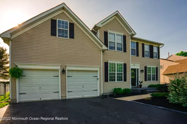 East Windsor, NJ 08520,4 Stonehedge Drive