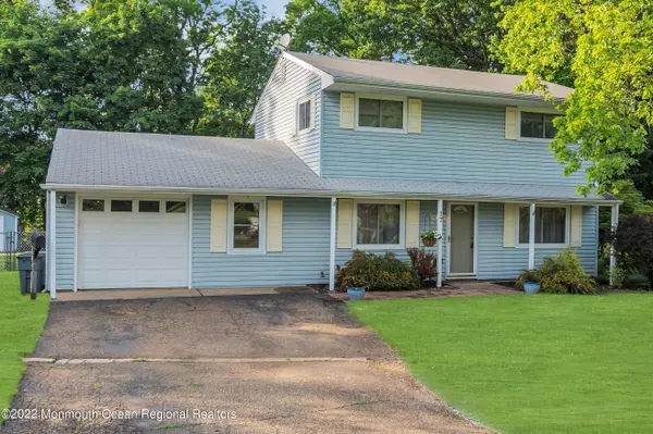 Kendall Park, NJ 08824,17 Calvin Road