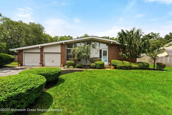 340 Killarney Drive, Toms River, NJ 08753