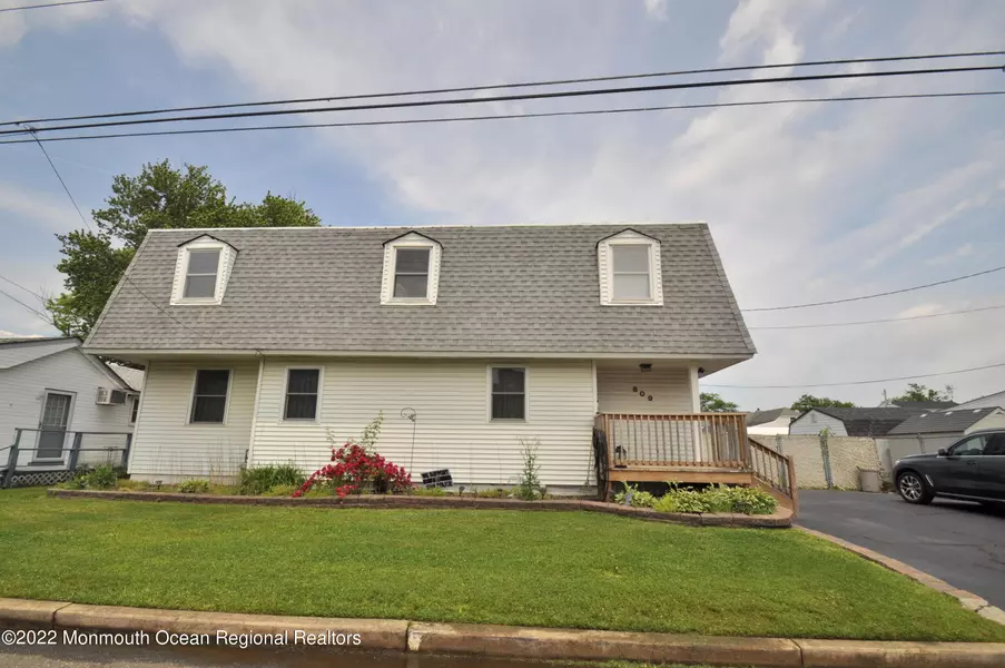 809 6th Street, Union Beach, NJ 07735