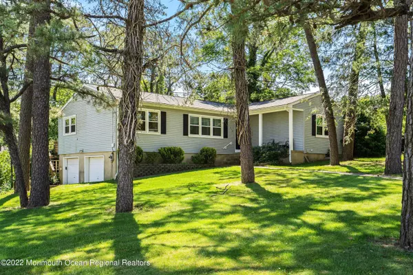 112 Cumberland Boulevard, Toms River, NJ 08757