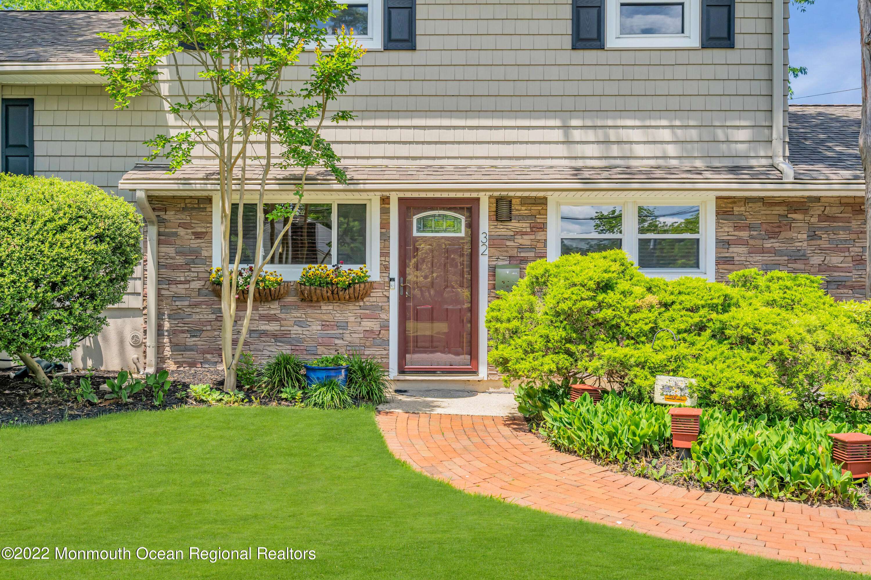 East Brunswick, NJ 08816,32 Winton Road