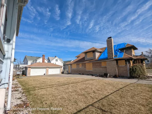 South Amboy, NJ 08879,208 Catherine Street