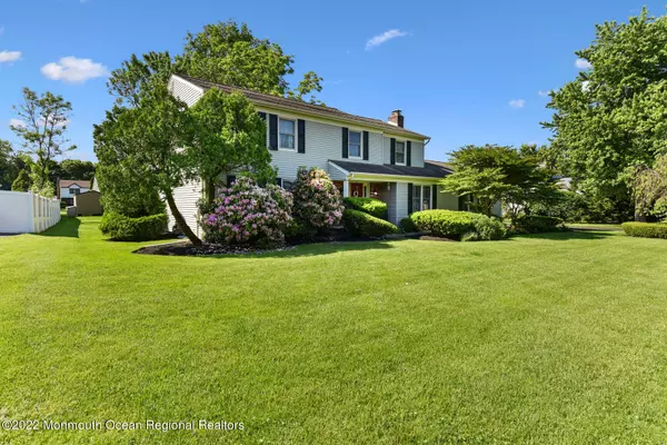 Ocean Twp, NJ 07712,8 Aron Court