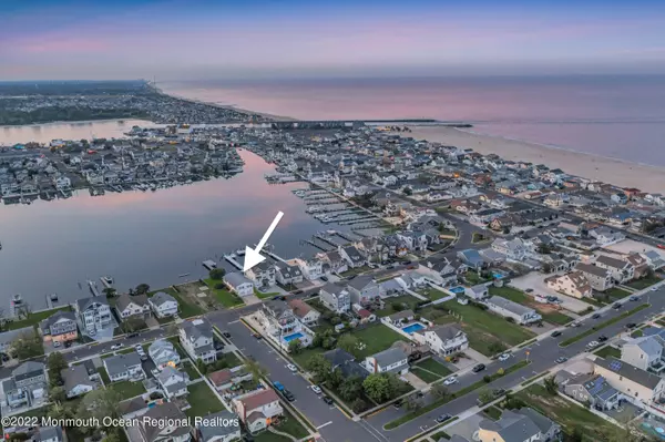 25 Niblick Street, Point Pleasant Beach, NJ 08742