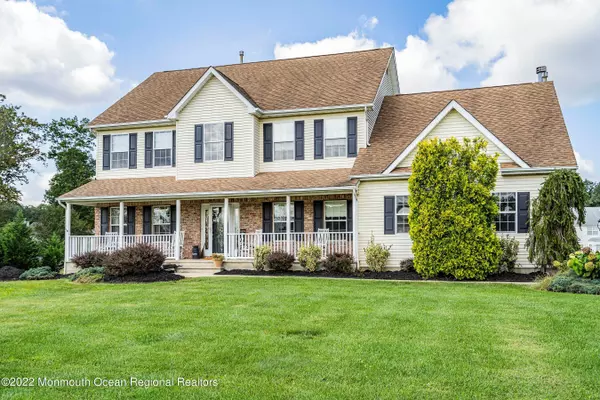 2 Hoptree Court, New Egypt, NJ 08533