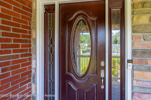 Matawan, NJ 07747,28 Center Avenue