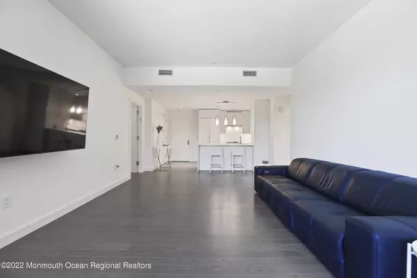 Long Branch, NJ 07740,15 Morris Avenue #405