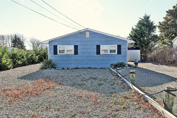 Lanoka Harbor, NJ 08734,1059 Laurel Boulevard