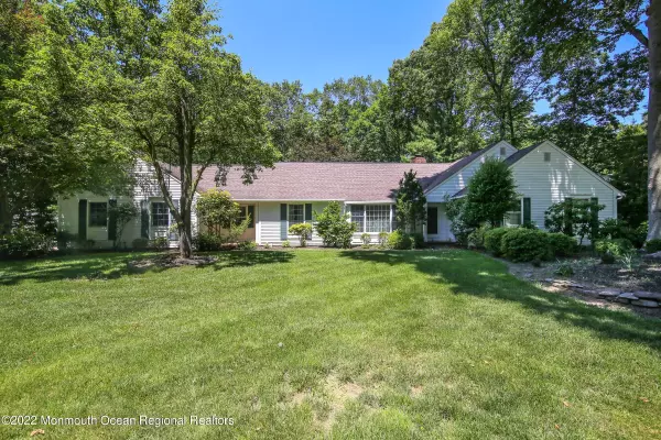 78 Green Meadow Boulevard, Middletown, NJ 07748