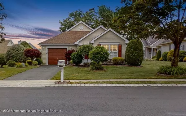 2573 Little Pine Court, Toms River, NJ 08755