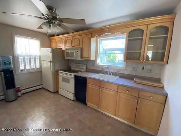 Edison, NJ 08837,203 Hoover Avenue