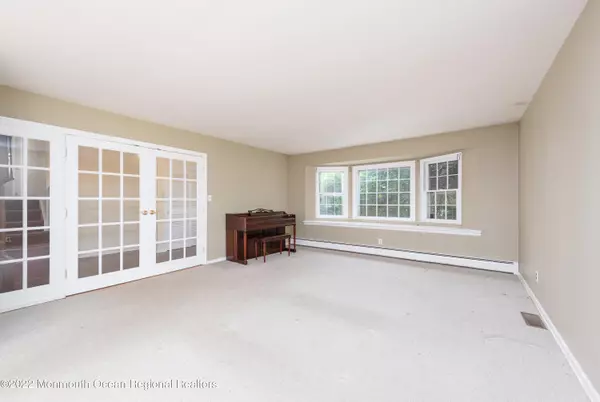 Matawan, NJ 07747,1 Gulfstream Boulevard