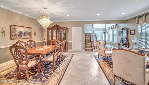 Manalapan, NJ 07726,7 Shoemaker Road