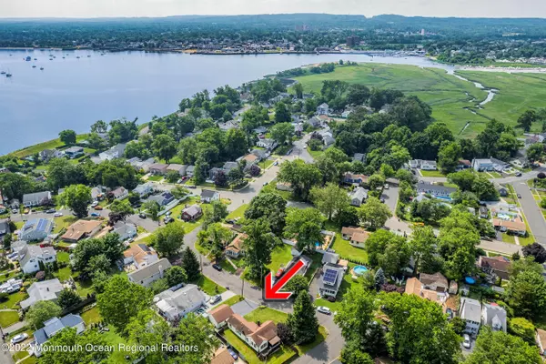 Keyport, NJ 07735,968 N Concourse