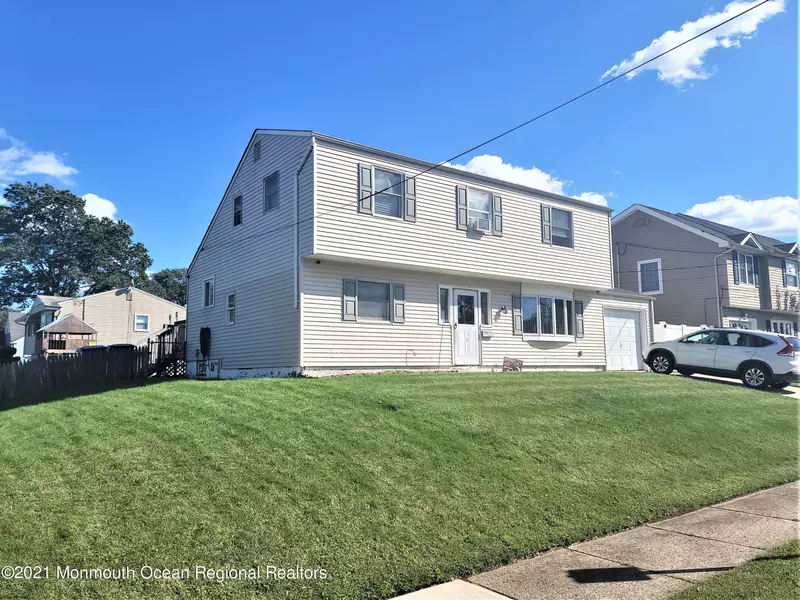 3 Bailey Place, Sewaren, NJ 07077