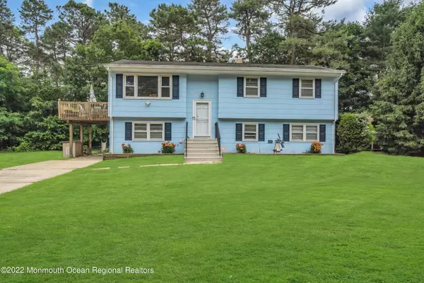 1608 5th Avenue, Toms River, NJ 08757
