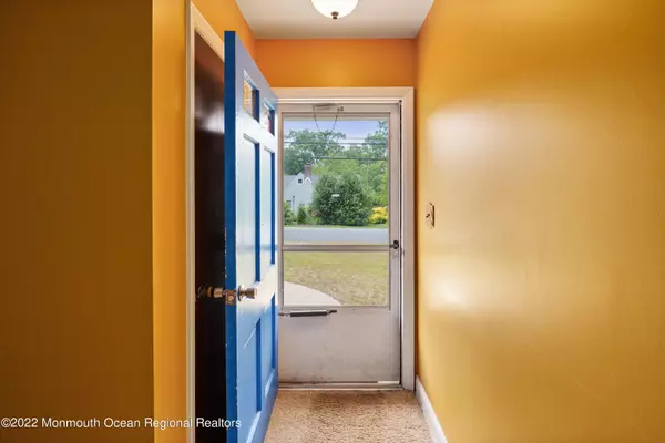 Brielle, NJ 08730,308 Lenape Trail