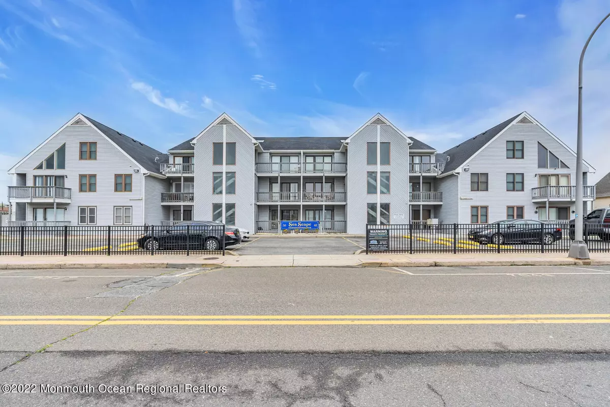 Seaside Heights, NJ 08751,42 Hamilton Avenue #C15