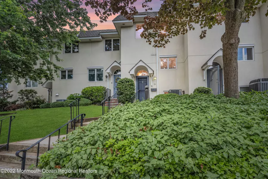 130 Bodman Place #19, Red Bank, NJ 07701