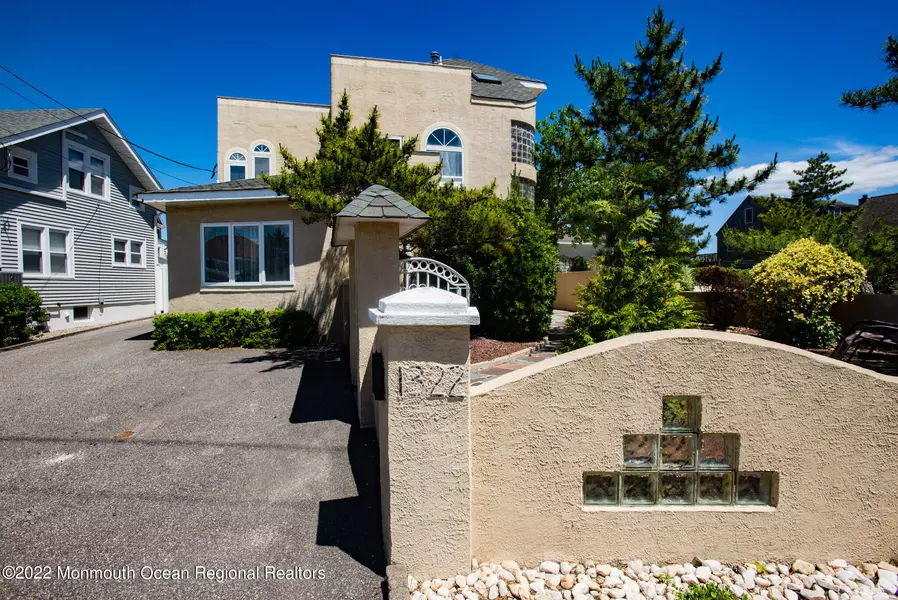 1322 Ocean Avenue, Point Pleasant Beach, NJ 08742