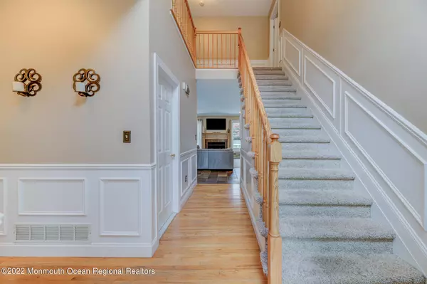 Matawan, NJ 07747,7 Carrington Court