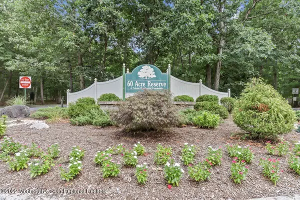 Jackson, NJ 08527,304 Owls Nest Court