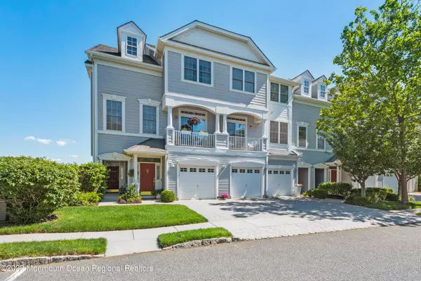 52 Golden Eye Lane, Port Monmouth, NJ 07758