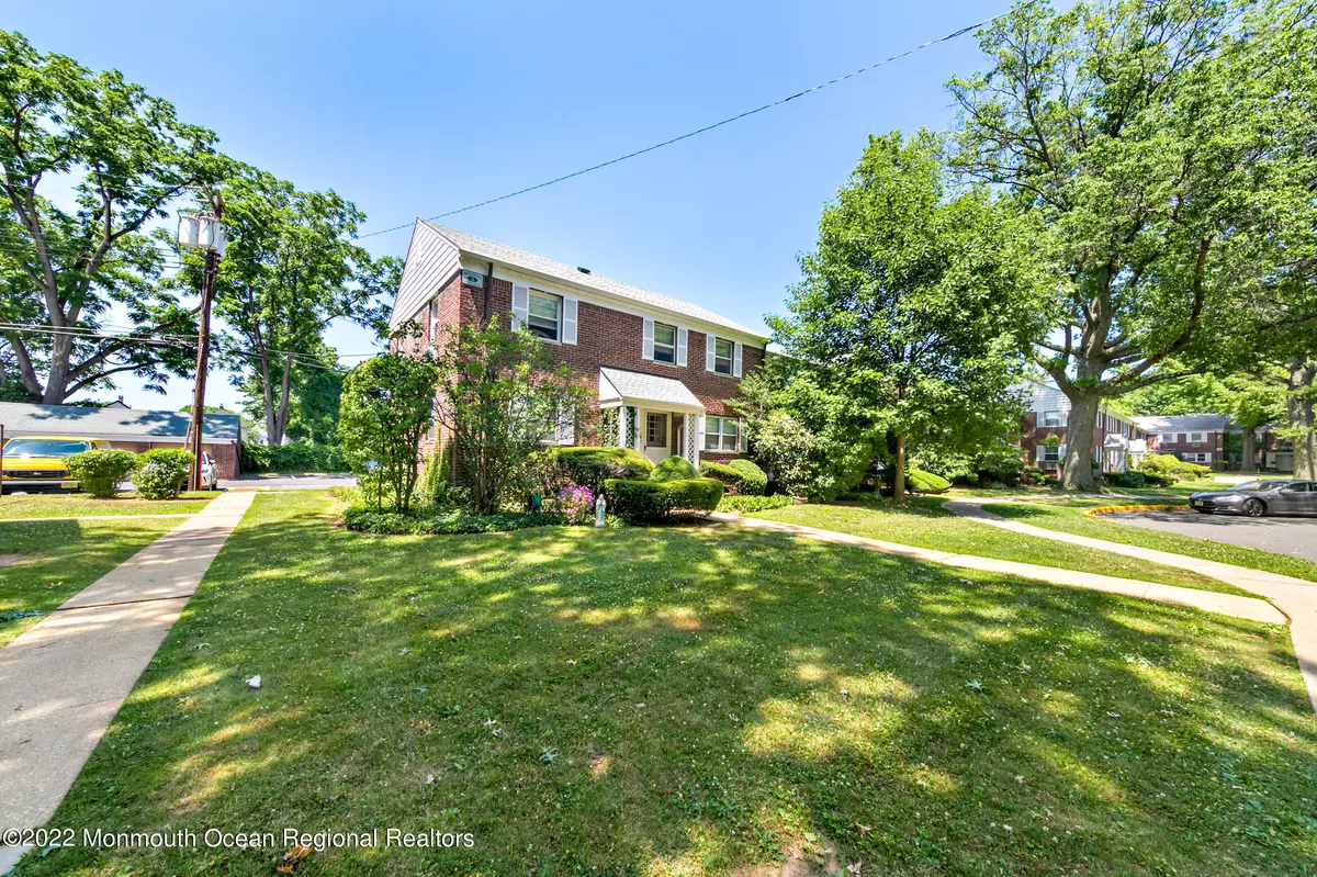 Red Bank, NJ 07701,19 Manor Drive