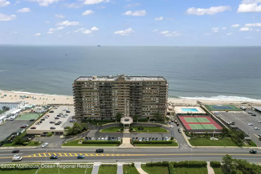 55 Ocean Avenue #2E, Monmouth Beach, NJ 07750