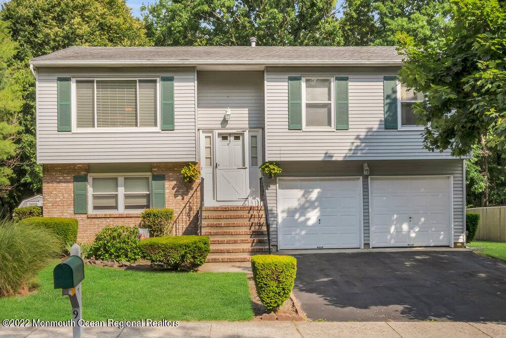 9 Deer Run Drive N, Barnegat, NJ 08005