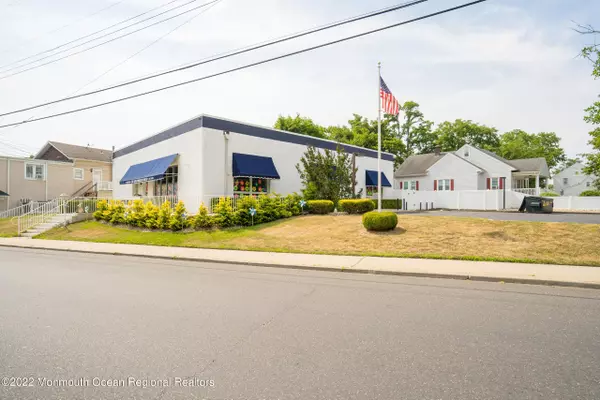 West Long Branch, NJ 07764,904 Broadway