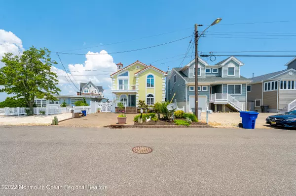 Ortley Beach, NJ 08751,446 Eisenhower Avenue