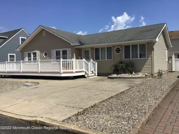 South Seaside Park, NJ 08752,377 Roberts Avenue