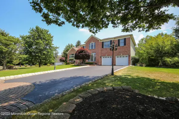 Holmdel, NJ 07733,18 Crape Myrtle Drive