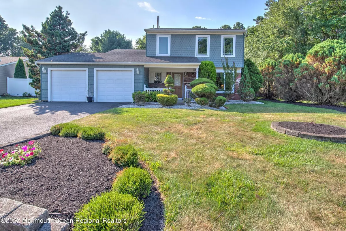 Howell, NJ 07731,2 Markwood Drive