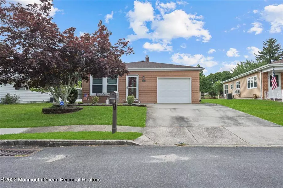 119 Bonaire Drive, Toms River, NJ 08757