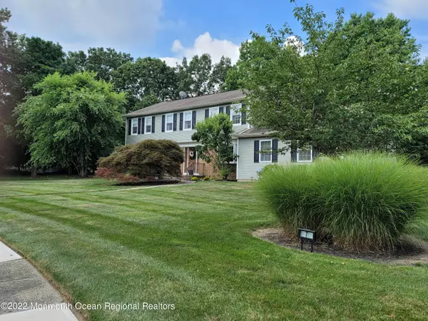 Ocean Twp, NJ 07712,7 Sandy Lane