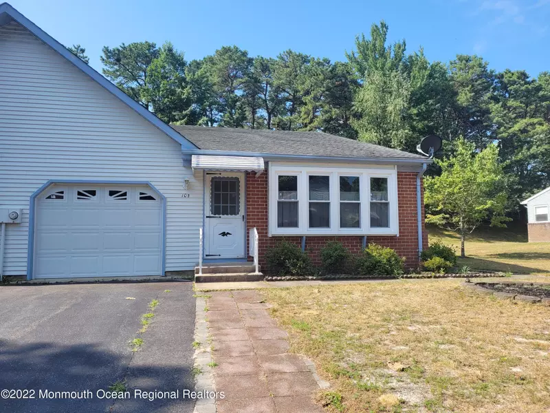 10 Sunset Road #B, Whiting, NJ 08759