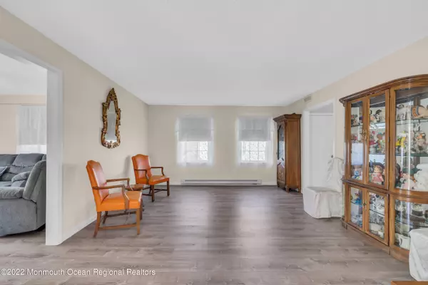 Monroe, NJ 08831,330 Nantuckett Lane #330A