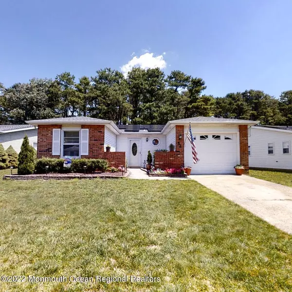 52 Courtshire Drive, Brick, NJ 08723